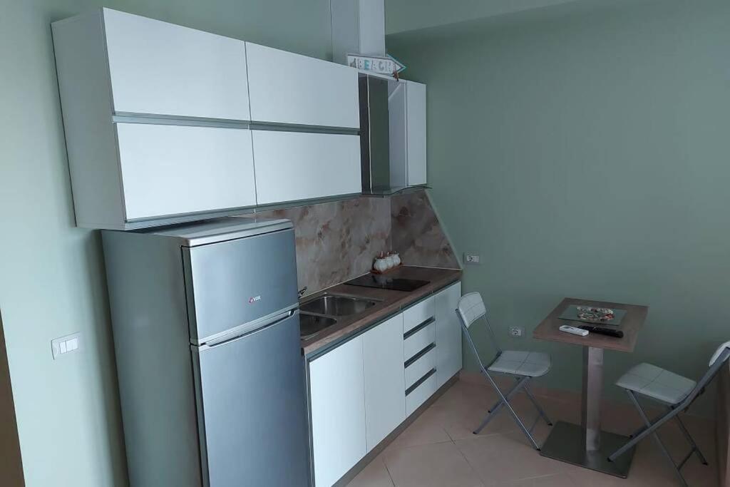 Darla Sea View Apartment Vlorë Eksteriør bilde