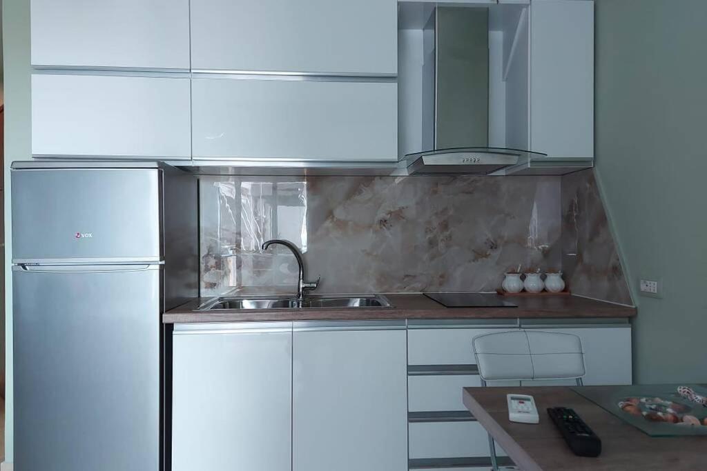 Darla Sea View Apartment Vlorë Eksteriør bilde