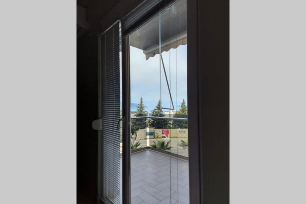 Darla Sea View Apartment Vlorë Eksteriør bilde