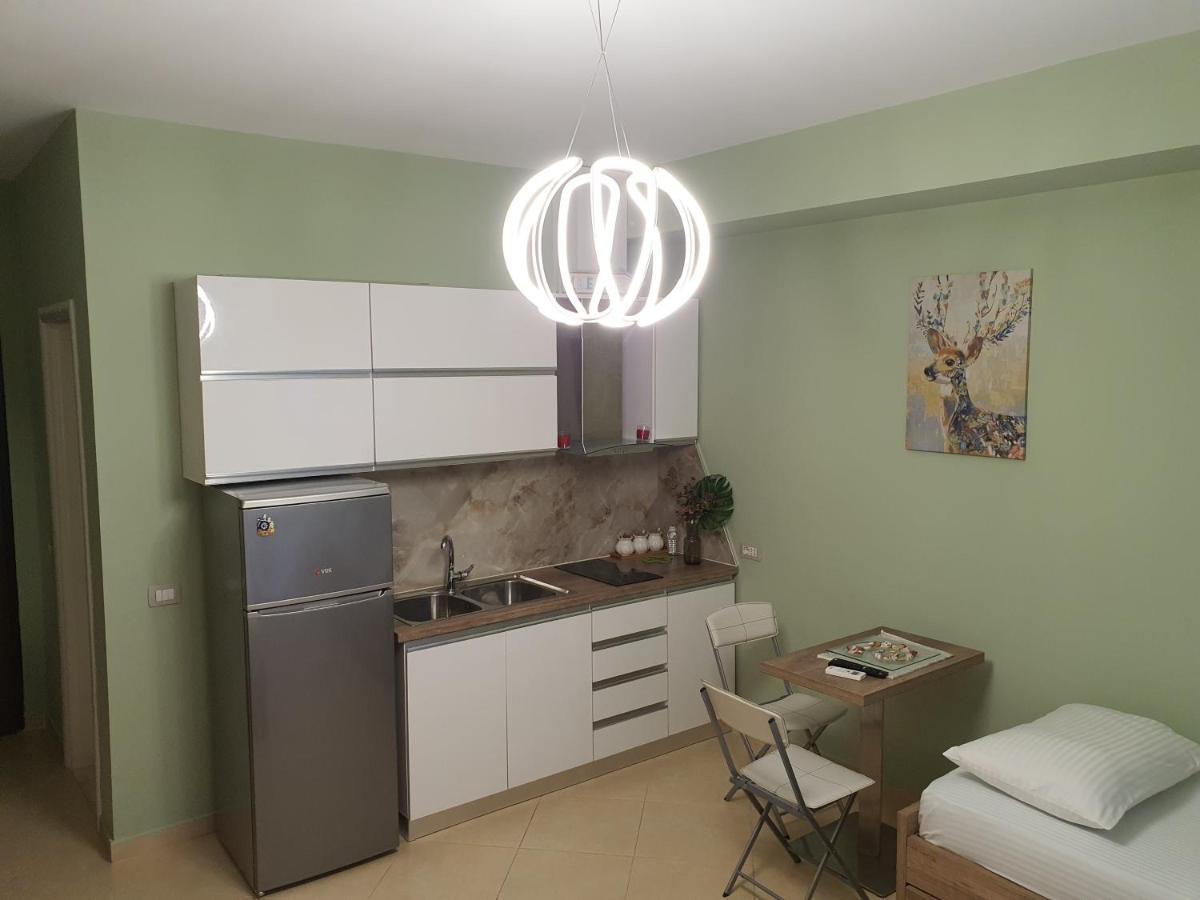 Darla Sea View Apartment Vlorë Eksteriør bilde