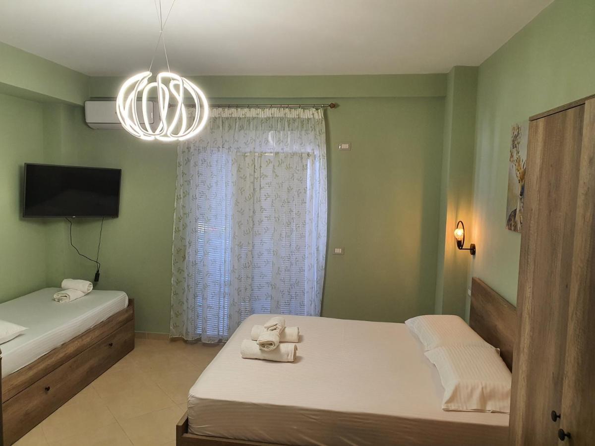 Darla Sea View Apartment Vlorë Eksteriør bilde
