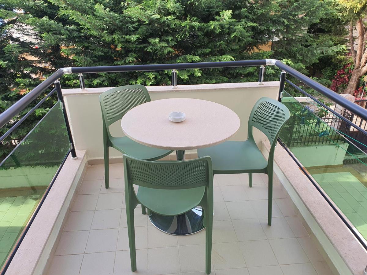Darla Sea View Apartment Vlorë Eksteriør bilde
