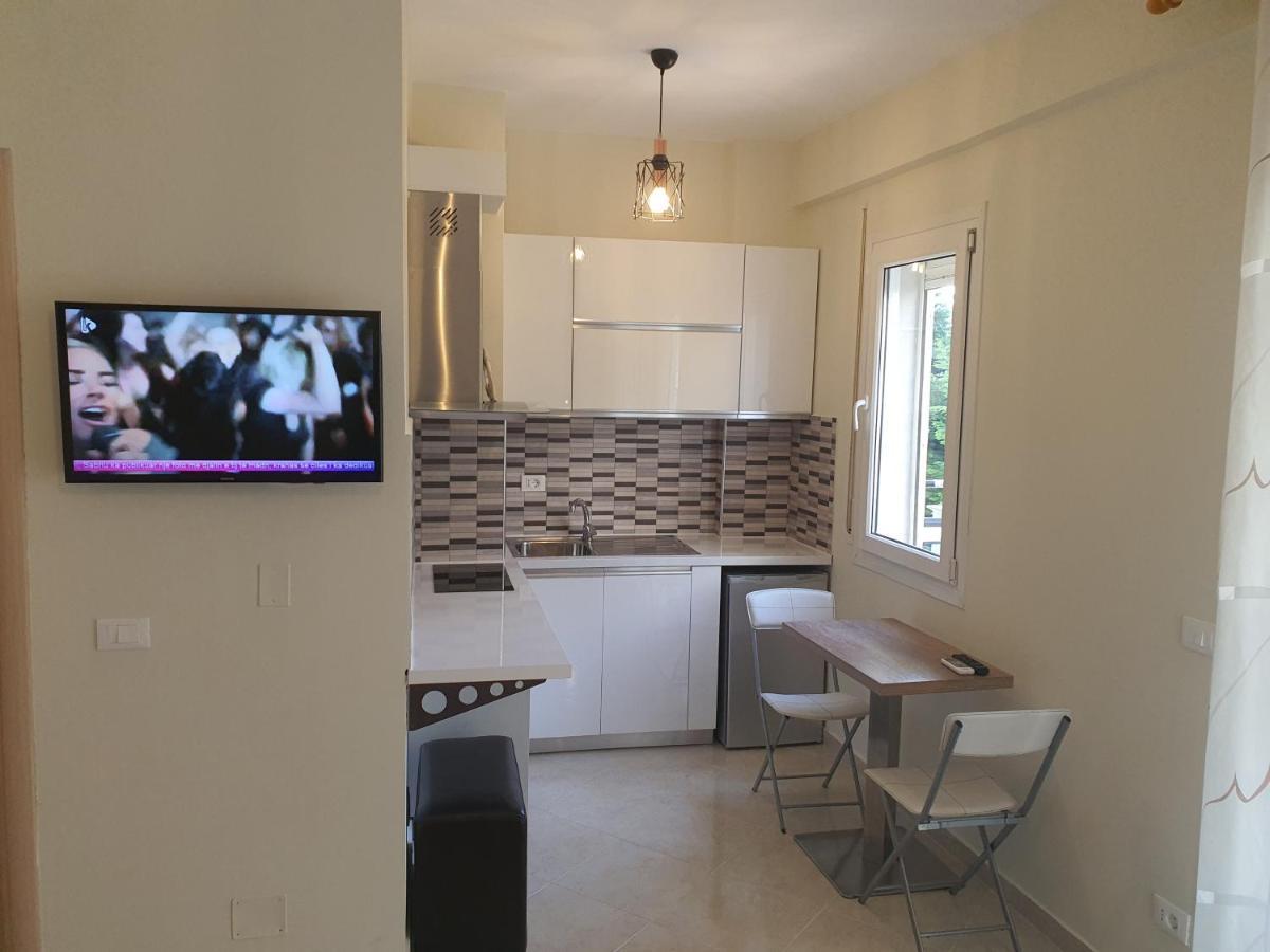 Darla Sea View Apartment Vlorë Eksteriør bilde