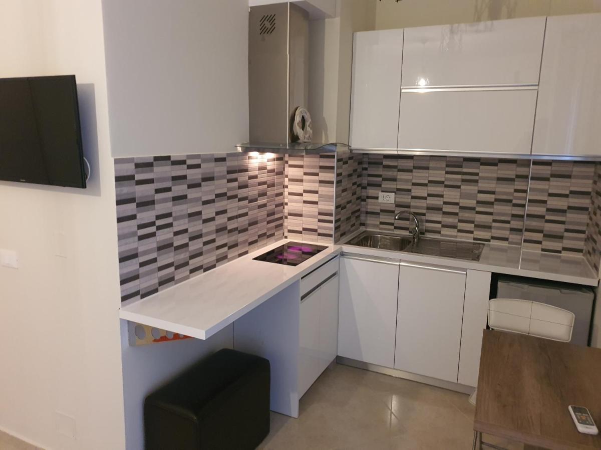 Darla Sea View Apartment Vlorë Eksteriør bilde