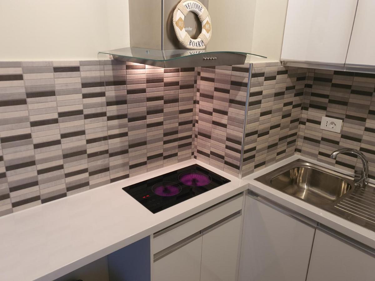 Darla Sea View Apartment Vlorë Eksteriør bilde