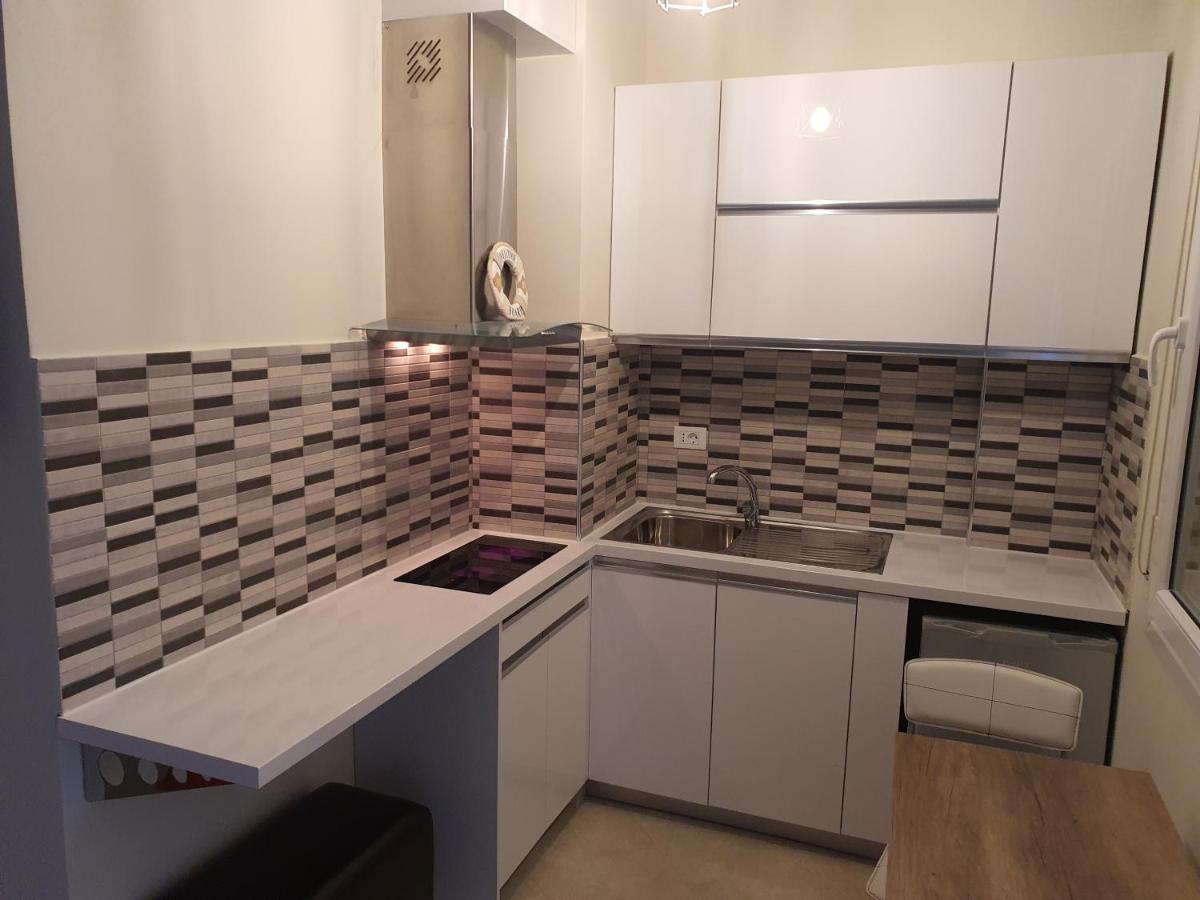 Darla Sea View Apartment Vlorë Eksteriør bilde