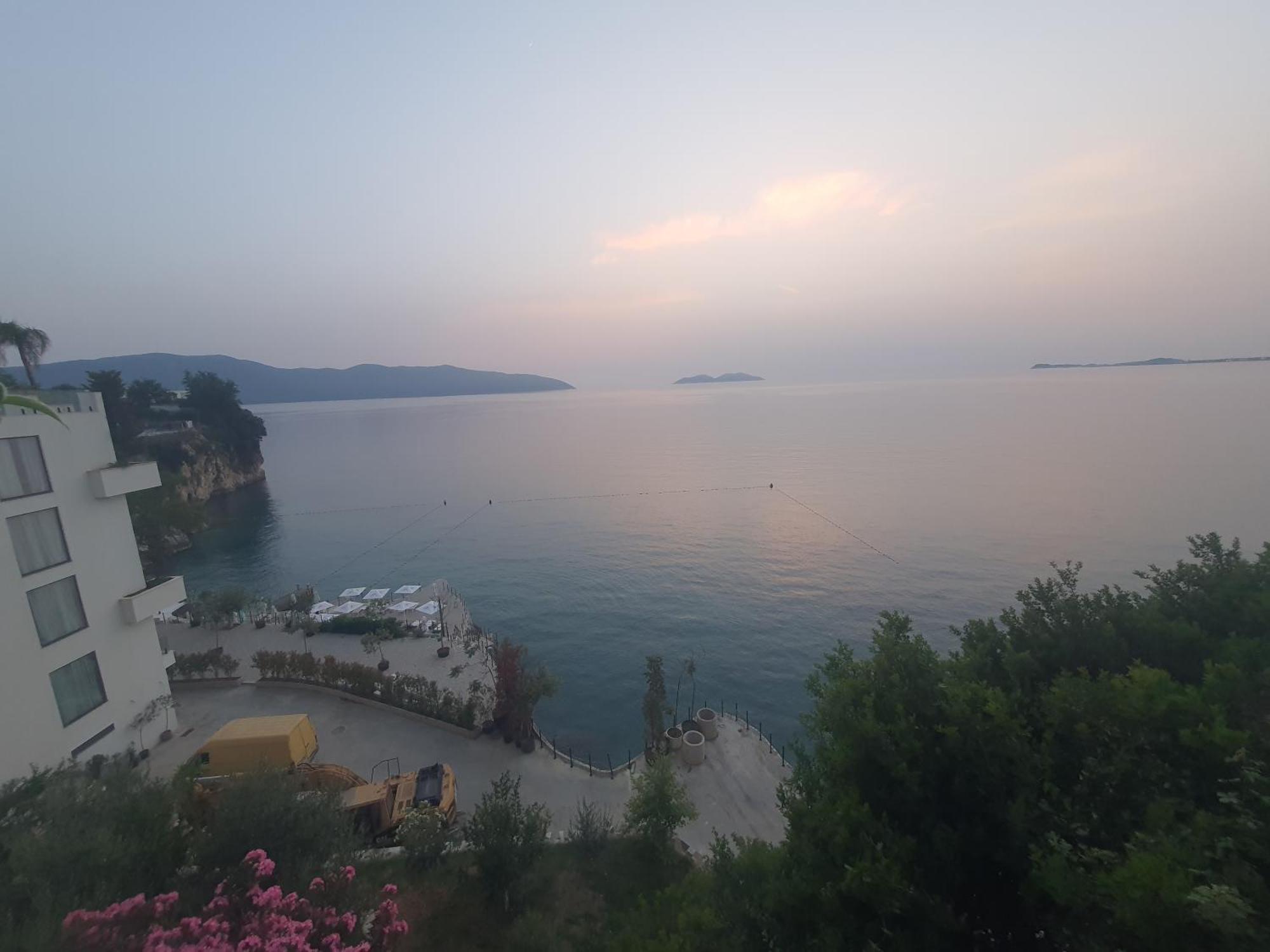 Darla Sea View Apartment Vlorë Eksteriør bilde